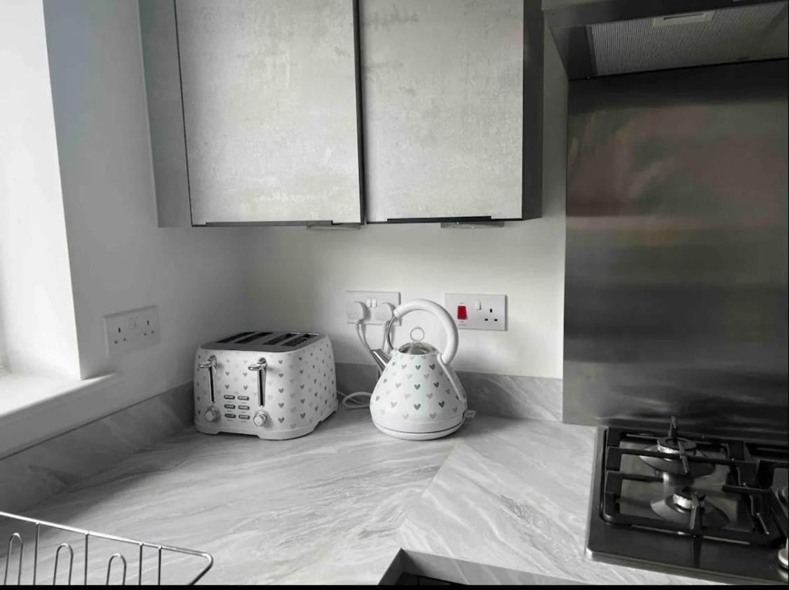 マンチェスターStylish New Builtアパートメント エクステリア 写真